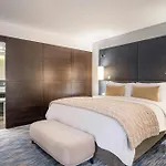 Renaissance Paris Arc De Triomphe Hotel
