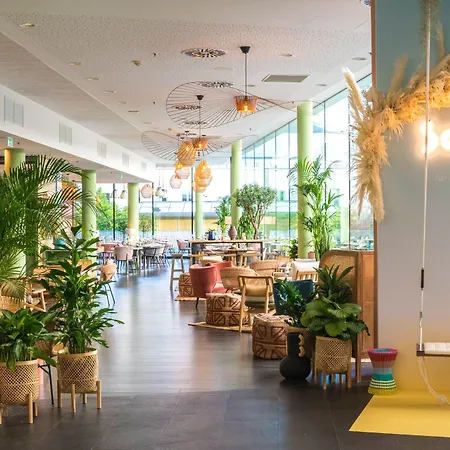 Renaissance Arc De Triomphe Hotel Parigi