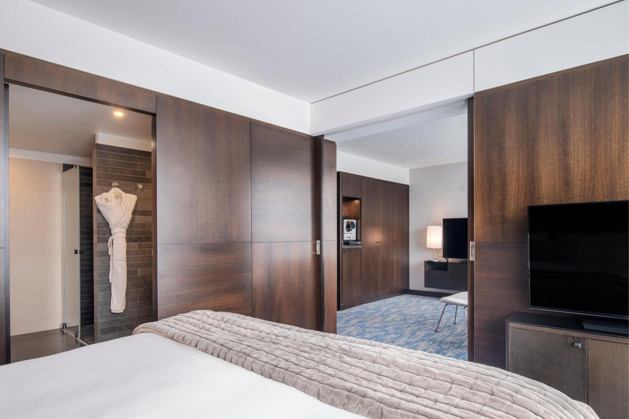 Renaissance Arc De Triomphe 5* Parigi