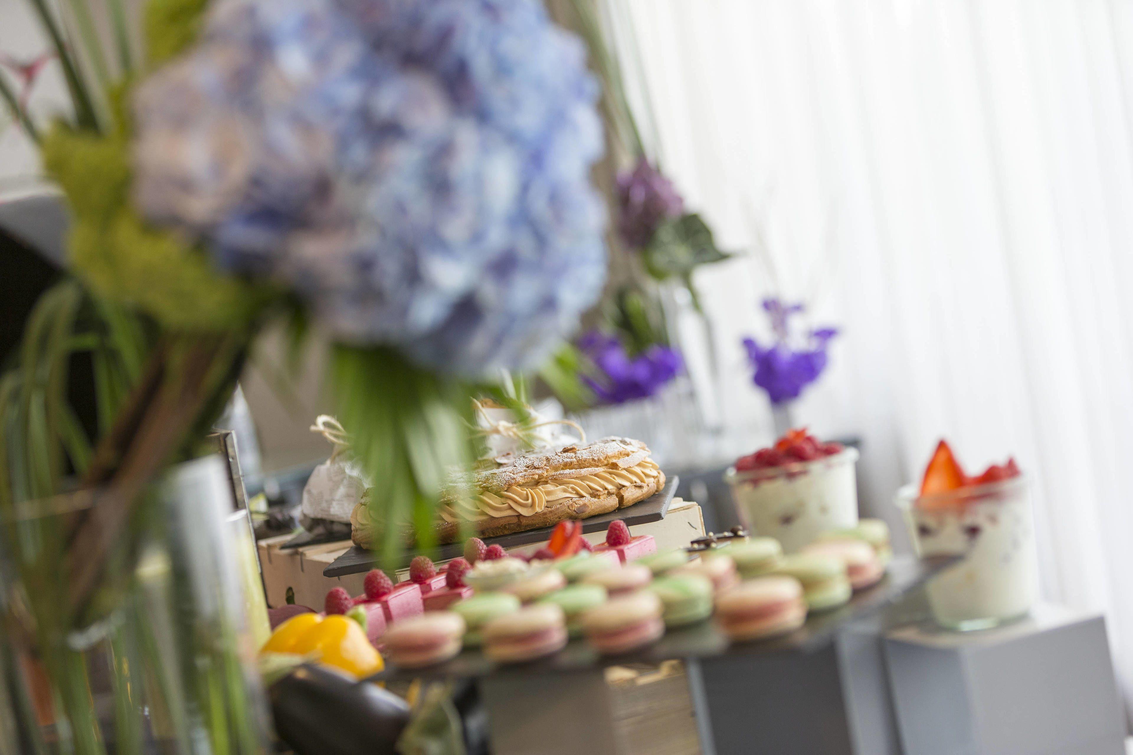 Renaissance Arc De Triomphe