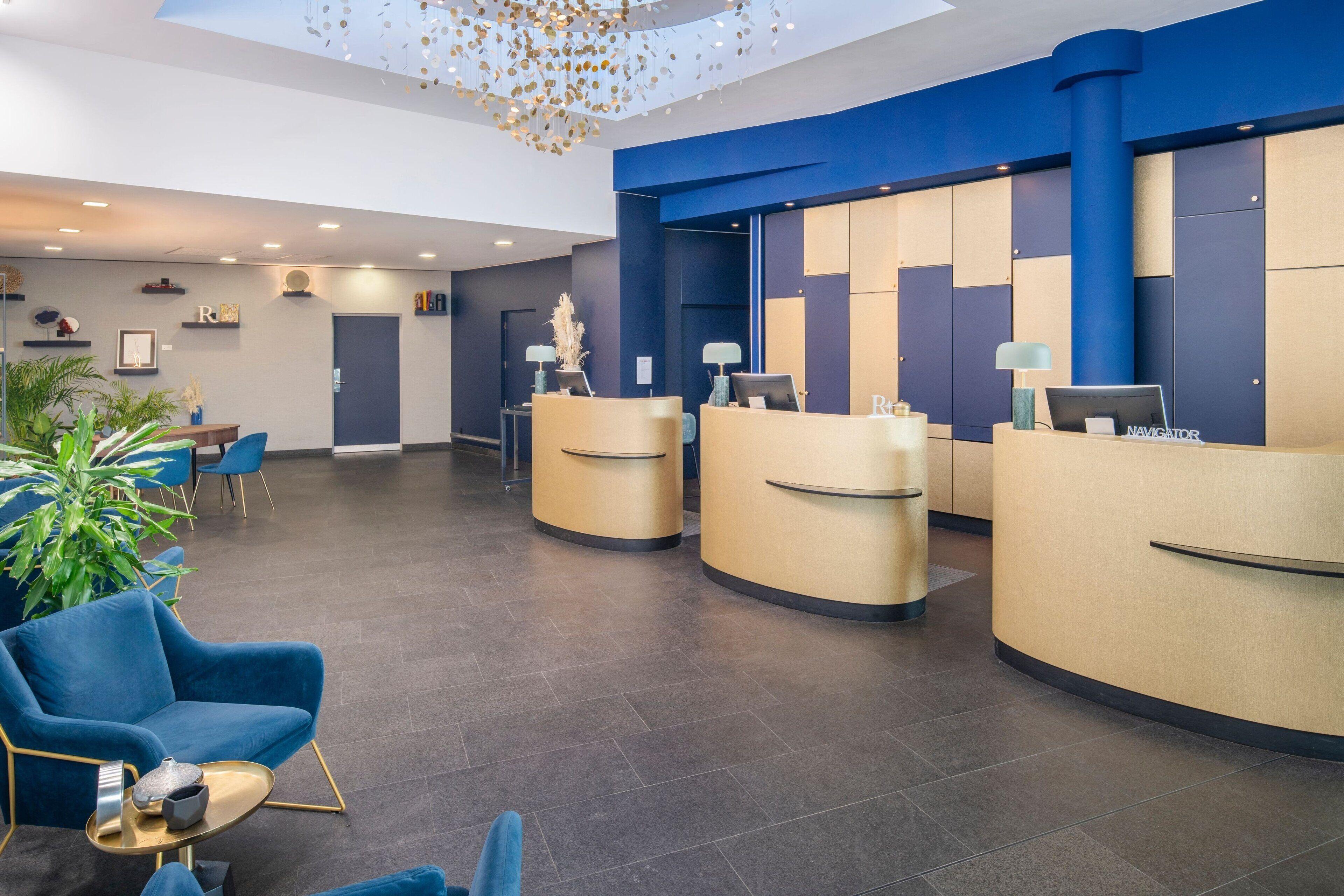 Hotel Renaissance Arc De Triomphe