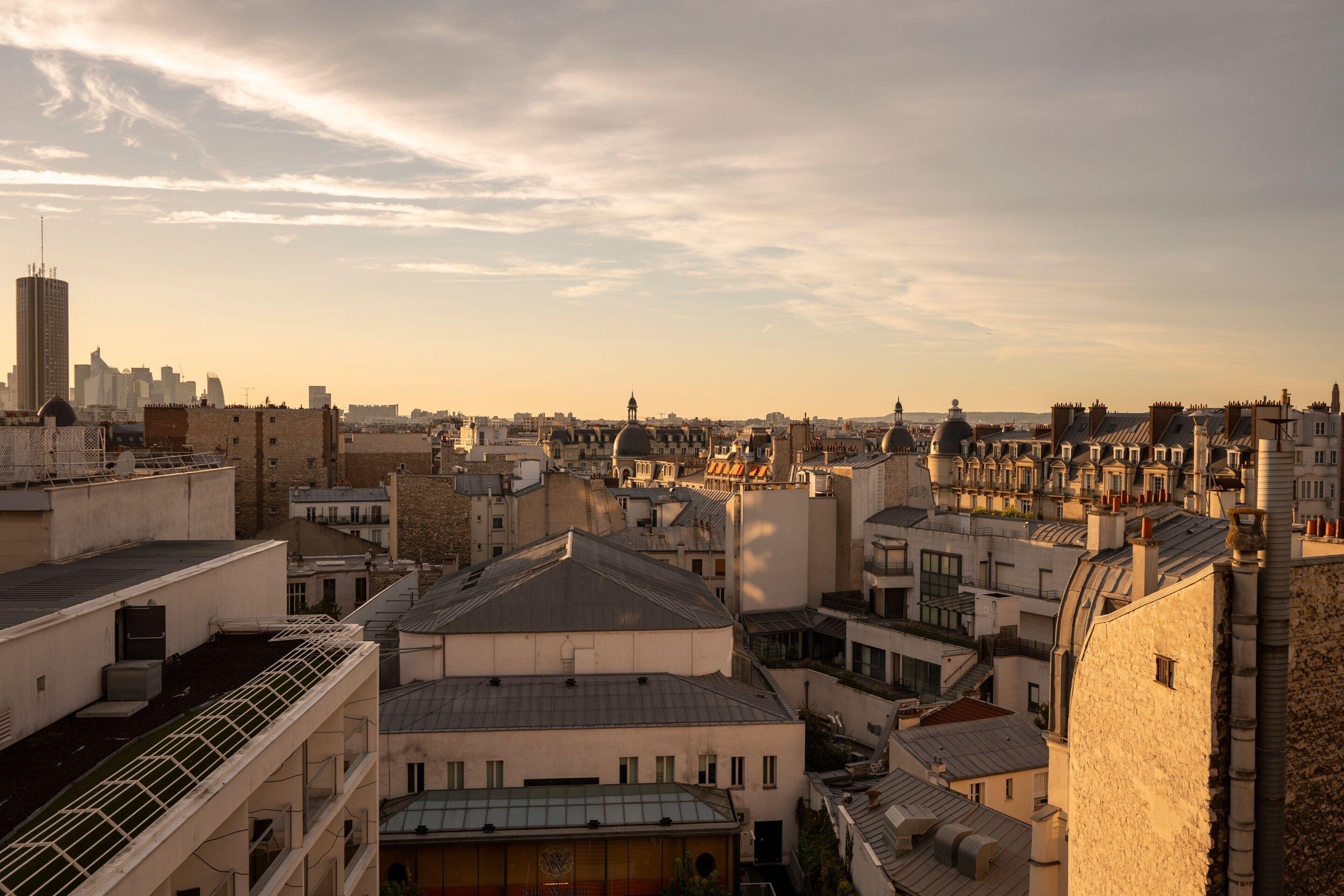 Hotel Renaissance Arc De Triomphe 5*