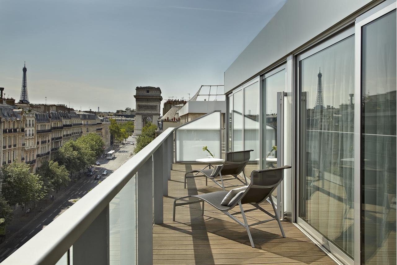 Renaissance Arc De Triomphe Hotel 5*